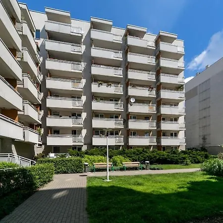 Concierge Wola Zawiszy Apartamento Varsóvia
